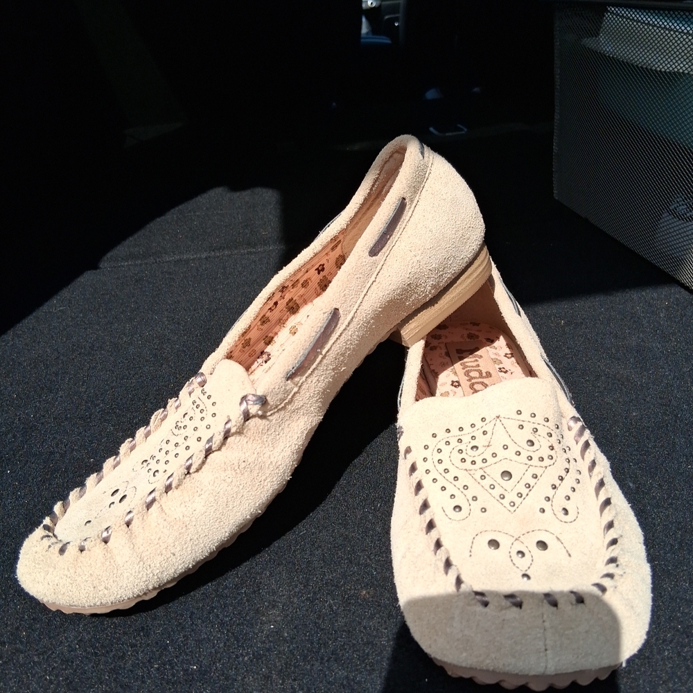 NWOT Womans Size 9 Mudd Moccasins
